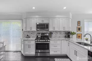 5 Fairway Blvd, Monroe Township, NJ 08831 - Photo 12