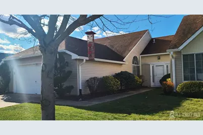 666-A Azalea Plaza #666A, Monroe Township, NJ 08831 - Photo 2