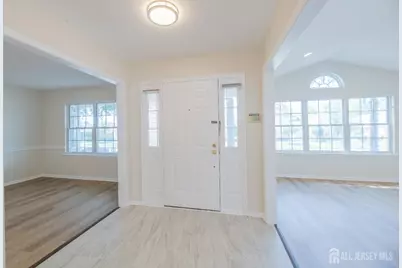 218 N Pondview Boulevard, Monroe Township, NJ 08831 - Photo 8