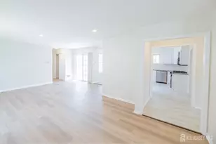 218 N Pondview Blvd, Monroe Township, NJ 08831 - Photo 30