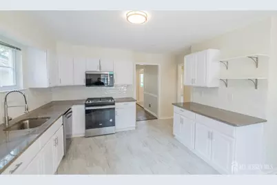 218 N Pondview Boulevard, Monroe Township, NJ 08831 - Photo 22