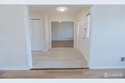 218 N Pondview Boulevard, Monroe Township, NJ 08831 - Photo 10