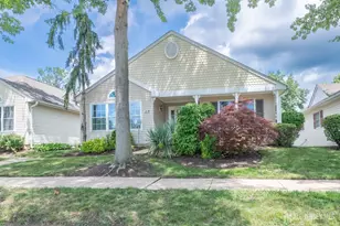 218 N Pondview Blvd, Monroe Township, NJ 08831 - Photo 4