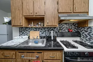 84 E Somerset Street E, Raritan, NJ 08869 - Photo 24