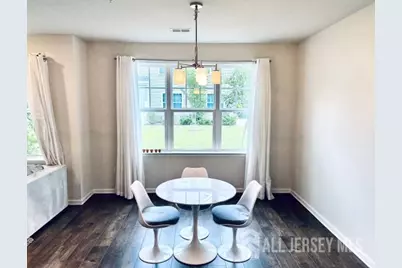 803 Greenland Square, Highland Park, NJ 08904 - Photo 8