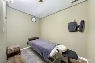 276 Constitution Cir, New Brunswick, NJ 08902 - Photo 12