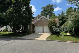 77 Harwood Rd, Monroe Township, NJ 08831 - Photo 2