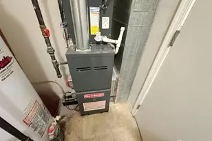 52 Joyner Ct, Lawrence Township, NJ 08648 - Photo 14