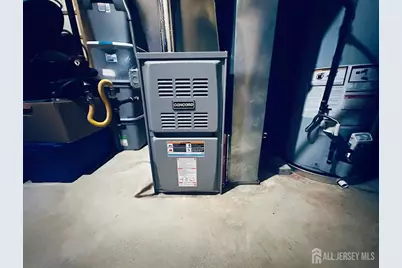 2 Devonshire Court, Ewing Township, NJ 08628 - Photo 14