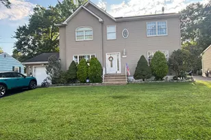 105 Howard Ave, Edison, NJ 08837 - Photo 4