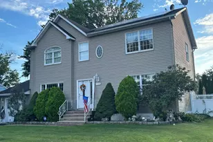 105 Howard Ave, Edison, NJ 08837 - Photo 2