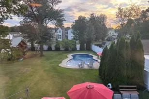 105 Howard Ave, Edison, NJ 08837 - Photo 10