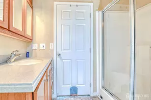 17 Steinbeck Rd, North Brunswick Township, NJ 08902 - Photo 20