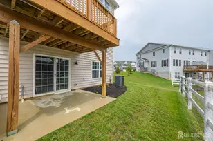 601 Charleston Dr, Monroe Township, NJ 08831 - Photo 4