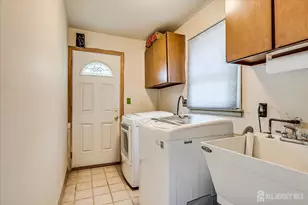 104 Graybar Dr, North Plainfield, NJ 07062 - Photo 18