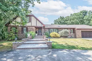 164 Old Forge Rd, Monroe Township, NJ 08831 - Photo 2