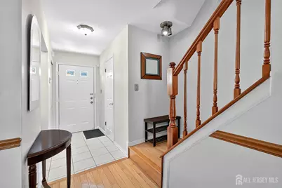 78 Albury Way, North Brunswick Township, NJ 08902 - Photo 2