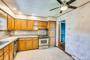 525 Pleasant Ave, Piscataway Township, NJ 08854 - Photo 10