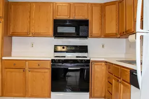 267 Nighthawk Dr, Monroe Township, NJ 08831 - Photo 10