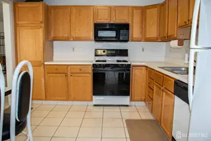 267 Nighthawk Dr, Monroe Township, NJ 08831 - Photo 8