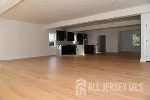 28 Plymouth Pl, Edison, NJ 08837 - Photo 4