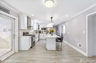 2 Hendrick Pl, Piscataway Township, NJ 08854 - Photo 12