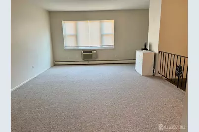 60 Fox Road, Edison, NJ 08817 - Photo 6