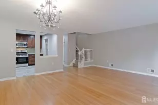 53 Thorne Ln, Old Bridge Township, NJ 07747 - Photo 6