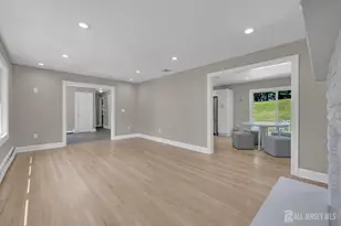 205 Hockenbury Rd, Hillsborough Township, NJ 08844 - Photo 10