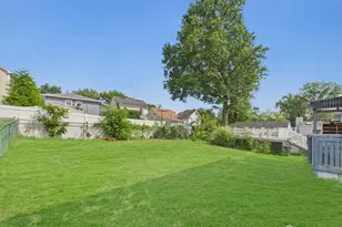 27 Forrest St, Iselin, NJ 08830 - Photo 6