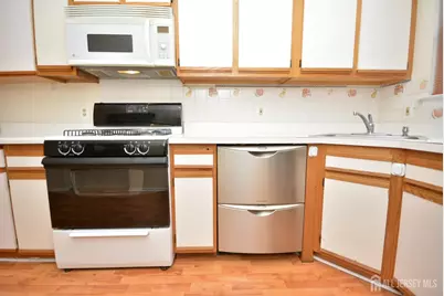 125 Exeter Court, Piscataway Township, NJ 08854 - Photo 30