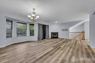 604 Woodhaven Dr, Edison, NJ 08817 - Photo 6