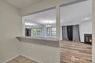 604 Woodhaven Dr, Edison, NJ 08817 - Photo 16