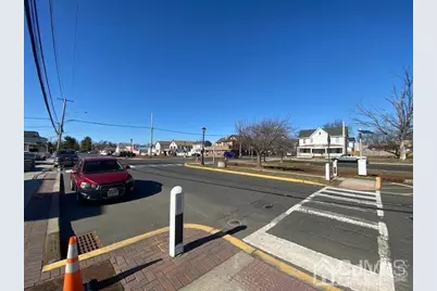 62 W Railroad Avenue #D, Jamesburg, NJ 08831 - Photo 4