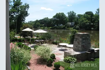 45 N Lakeside Drive #2, Piscataway Township, NJ 08854 - Photo 4