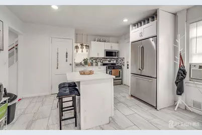82 S Ward Street S, New Brunswick, NJ 08901 - Photo 8