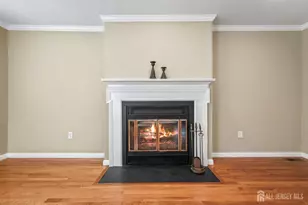 27 Martin Van Buren Dr, Monroe Township, NJ 08831 - Photo 12