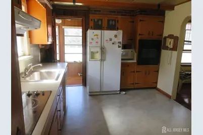 191 Sherry Street, Woodbridge Township, NJ 07095 - Photo 10