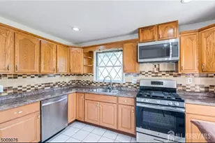 265 Correja Ave, Iselin, NJ 08830 - Photo 8