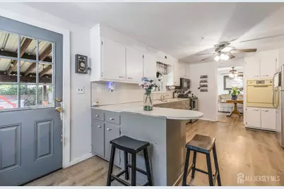 138 Runyon Avenue, Middlesex, NJ 08846 - Photo 10