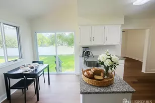 24 Pullman Loop, South Brunswick Township, NJ 08810 - Photo 2