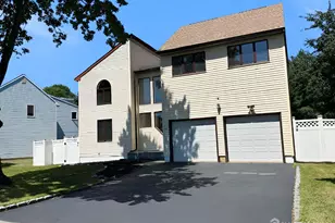 24 Pullman Loop, South Brunswick Township, NJ 08810 - Photo 1