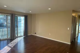 480 Witney Ct, North Brunswick Township, NJ 08902 - Photo 4