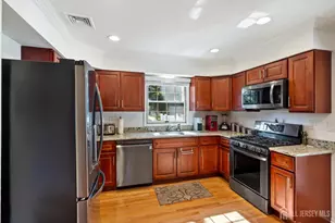 45 Charles St, Sayreville, NJ 08857 - Photo 6