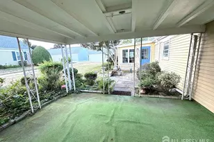 197 Mayflower Way, Monroe Township, NJ 08831 - Photo 6