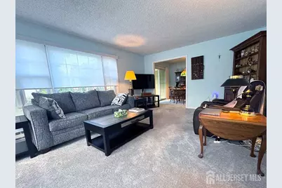 197 Mayflower Way #B, Monroe Township, NJ 08831 - Photo 2