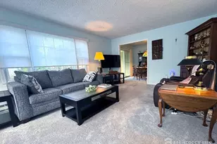 197 Mayflower Way, Monroe Township, NJ 08831 - Photo 2