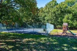 118 Coppertree Ct, Edison, NJ 08820 - Photo 46