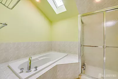 118 Coppertree Court, Edison, NJ 08820 - Photo 34