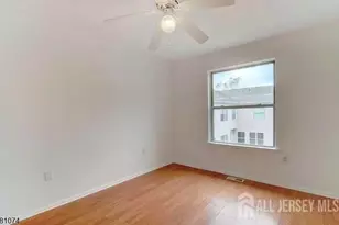 500 Great Beds Ct, Perth Amboy, NJ 08861 - Photo 8